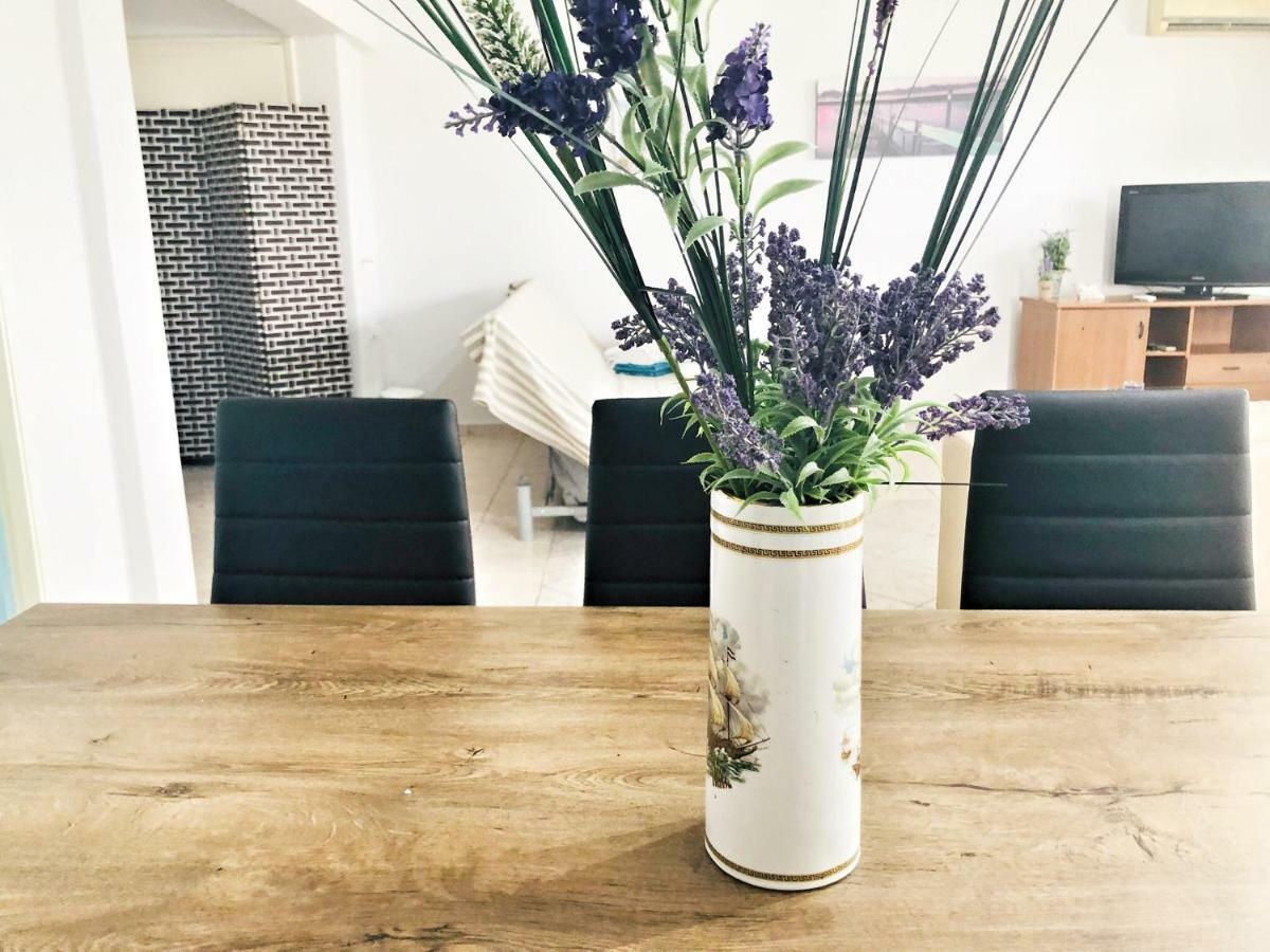 Renovated Apt Close To Beach Wifi Ac 아나비소스 외부 사진