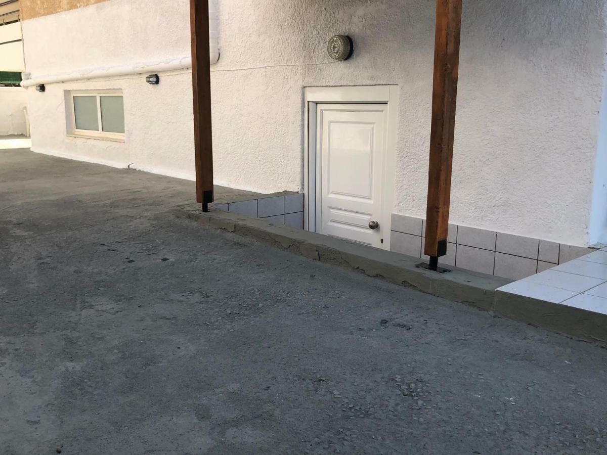 Renovated Apt Close To Beach Wifi Ac 아나비소스 외부 사진